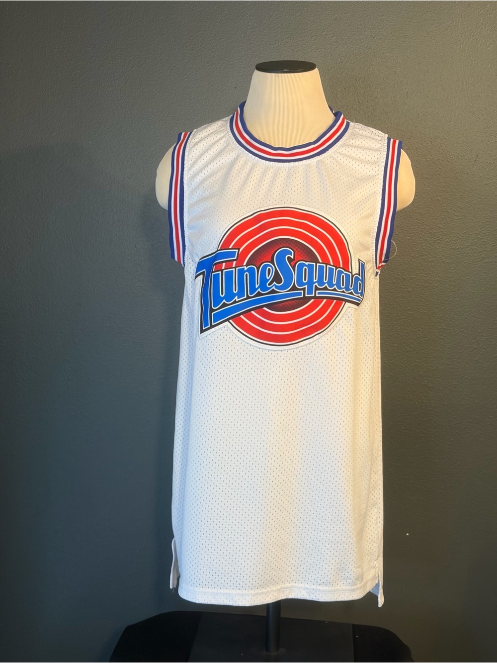 Y2K Looney Tunes White TuneSquad  “ Lola” Graphic Mesh Tank Top Sz Small